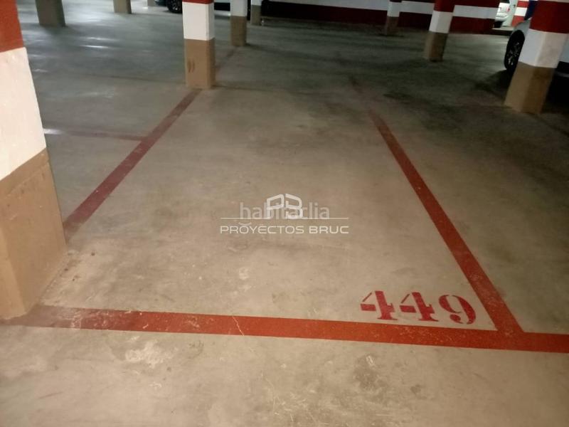 Foto 8f0be835-99f6-4746-8aa9-40e1fb3e1487. Parking coche plazas de parking en venta en Olesa de Montserrat