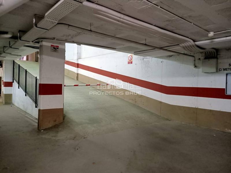 Foto eb8fce47-6953-47cb-8164-fe68e797ed28. Parking coche plazas de parking en venta en Olesa de Montserrat