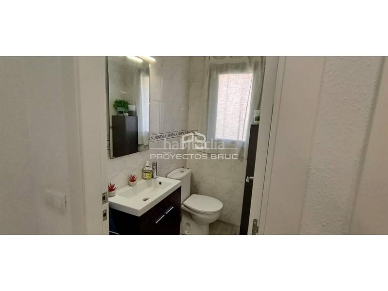 Foto 5f777249-d5e6-4ca8-b3e8-5389a36c2625. Casa adosada en el bruc espectacular casa adosada con amplio garaje, patio, en una zona familiar y acogedora infórmese en Bruc (El)