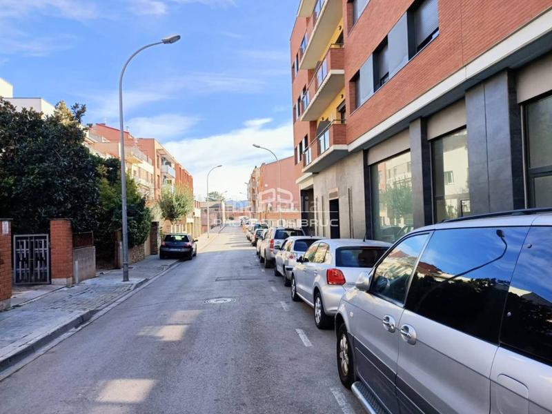Foto 0c6dc085-f063-426e-a19c-4d5fb288298a. Local comercial local en venta en Llevant Igualada