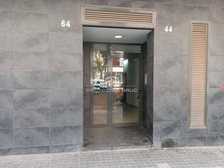 Local commercial  Lleida. Local en venta en igualada