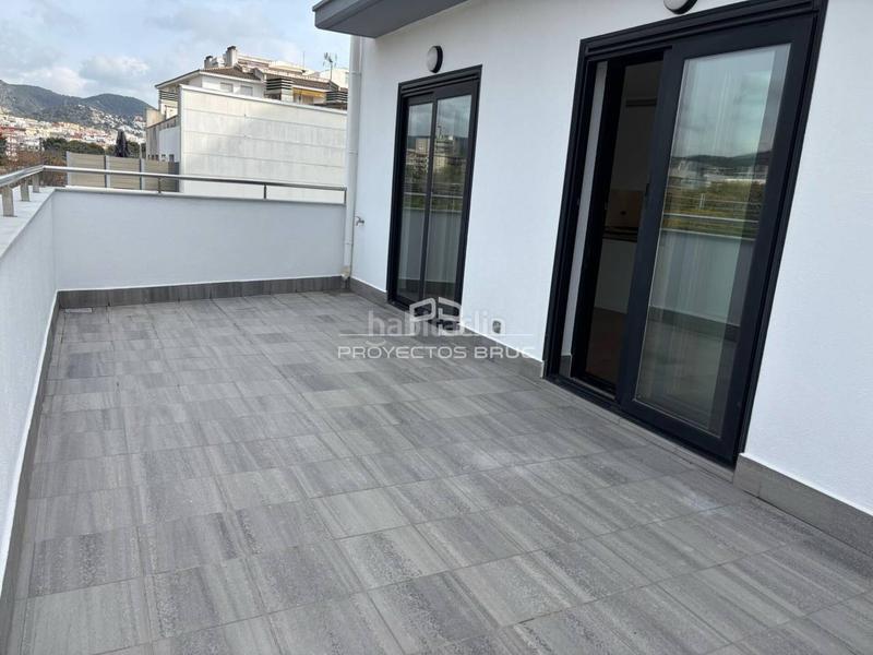 Foto 85830b57-b1c6-46d4-8c43-011b4c4247a7. Ático oportunidad !!! últimas 3 viviendas a estrenar en pje. morera consúltenos en Sitges