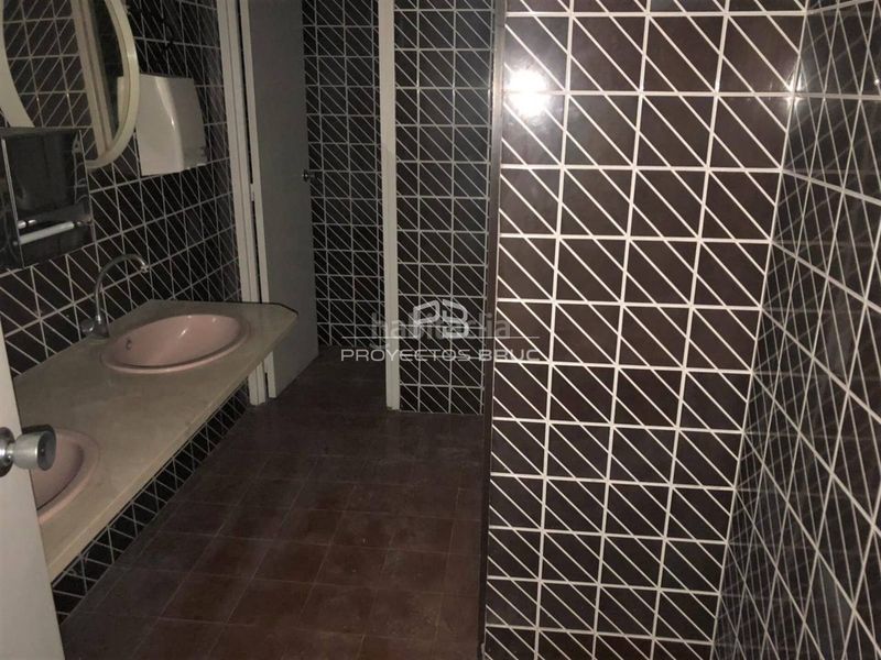 Foto 829c07cc-6299-4d9d-8d17-ff658077bfdb. Local comercial a Centre Viladecans