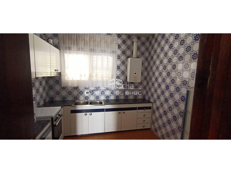 Foto 0b100dd4-df07-4cf6-adf3-17a81e55275f. Chalet mit heizung parking pool in Can Vinyals Esparreguera