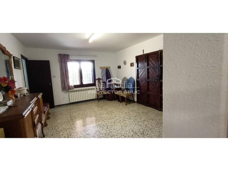 Foto 7aff32fd-fef4-42b4-8bc3-4939612efc9f. Chalet mit heizung parking pool in Can Vinyals Esparreguera