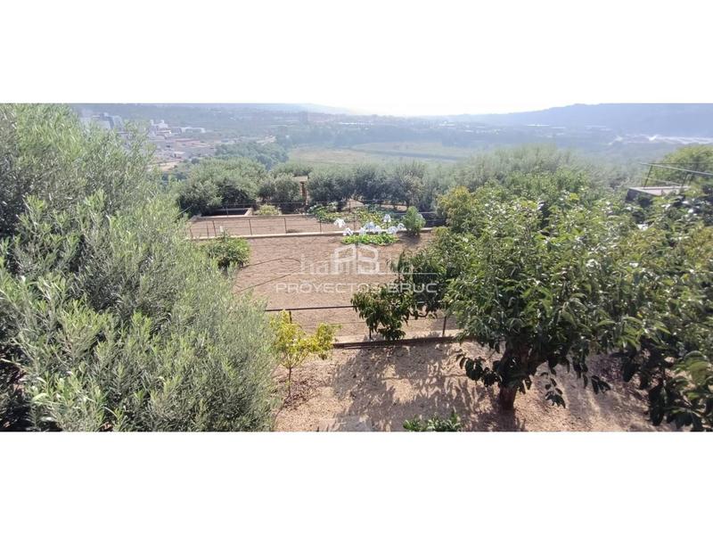 Foto d18e9702-c19c-4164-b317-de48b138390c. Chalet mit heizung parking pool in Can Vinyals Esparreguera