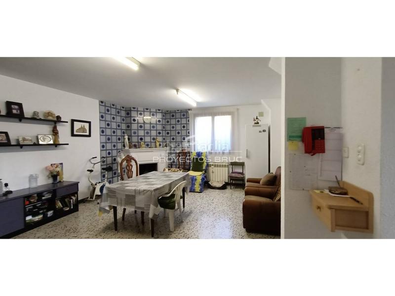 Foto e0c5799a-ab67-4ce8-9ae0-61c12db3a436. Chalet mit heizung parking pool in Can Vinyals Esparreguera