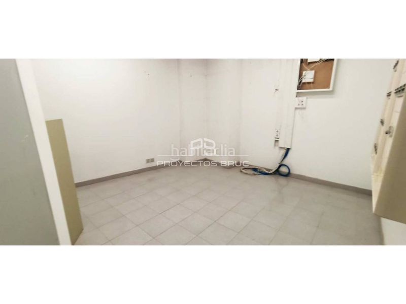 Foto 249dc071-0d8f-4684-a3be-3f31bd036c01. Local comercial a Pobla de Claramunt (La)