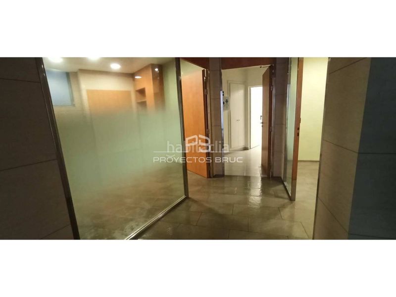 Foto bd1641ea-7158-485c-9765-72145b3976f8. Local comercial a Pobla de Claramunt (La)