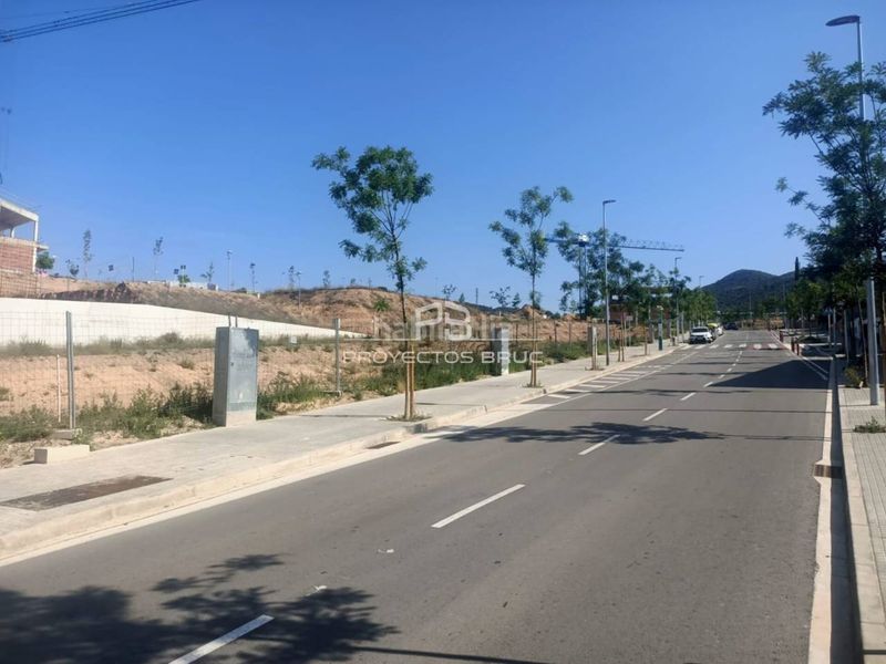 Foto ba5b733d-4d2d-48df-901a-051080817a4a. Terreno residencial espectacular parcela edificable para 2 casas pareadas o una torre unifamiliar consúltenos en Olesa de Montserrat