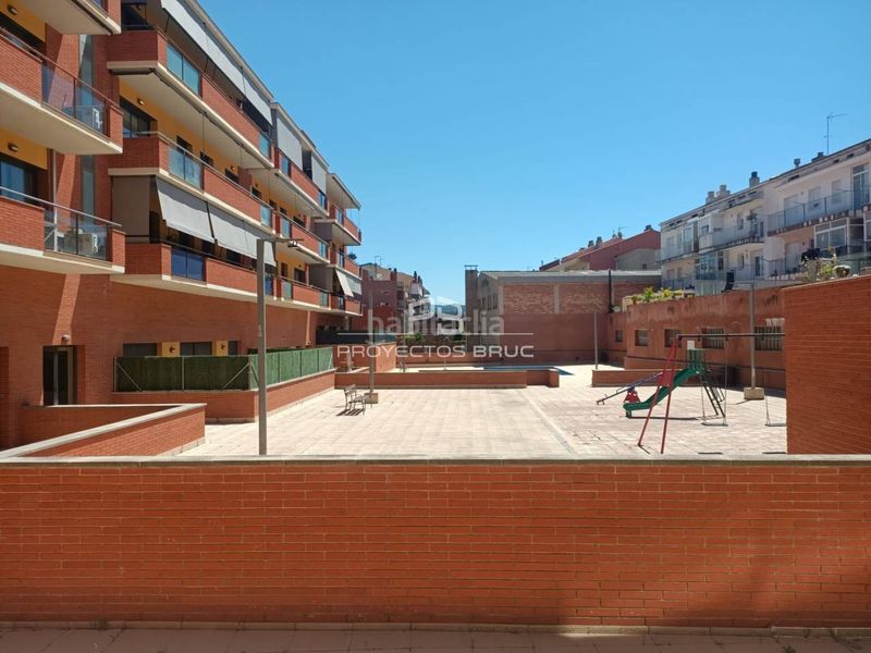Foto 940cbe94-a779-4695-9795-5ade43107f9f. Local comercial a Llevant Igualada