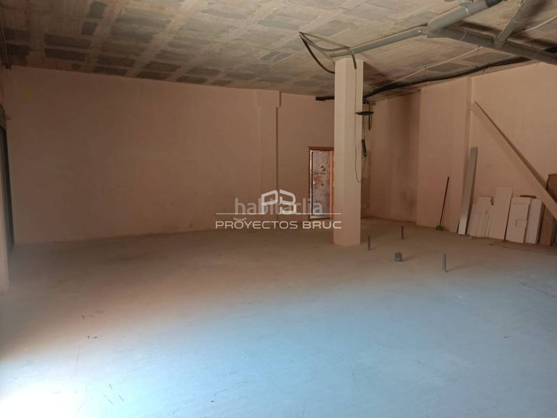 Foto 989fb9e8-8715-4586-881e-5bd1055c7f63. Local comercial a Llevant Igualada