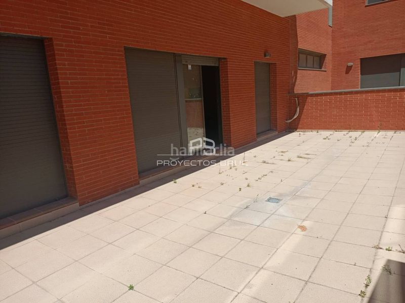 Foto dbf6a648-cc69-4183-a2a3-b8b6b7ac28ba. Local comercial a Llevant Igualada