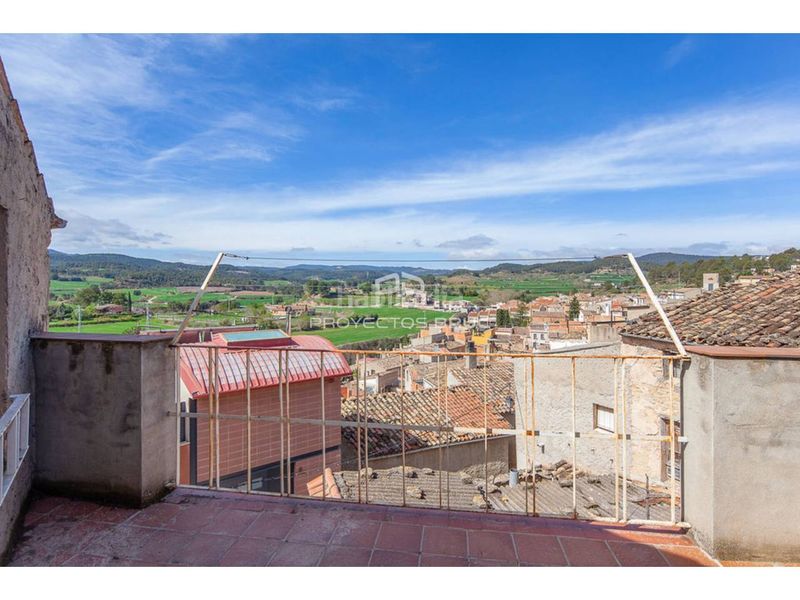 Foto fd84129d-caa3-4762-880b-5005f19c1554. Casa a Sant Martí de Tous