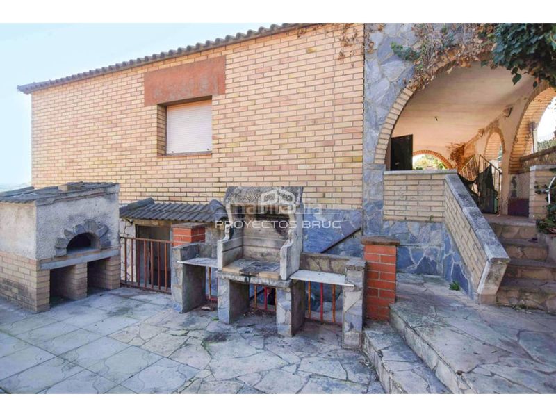 Foto 1d6886af-df1d-487b-9ff1-f28b0399af83. Xalet a Vacarisses