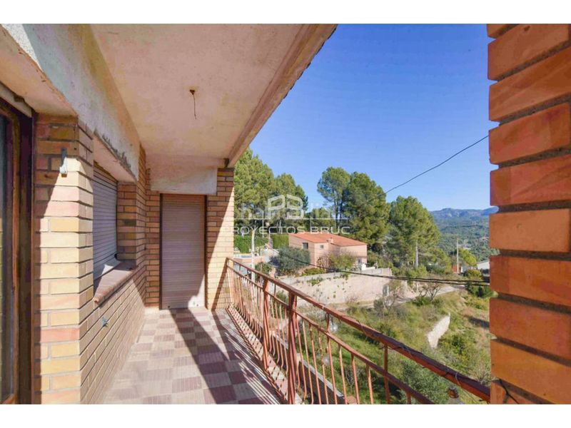 Foto cb9f3e8e-5ec5-4b86-9587-2a0a2bcd740e. Xalet a Vacarisses