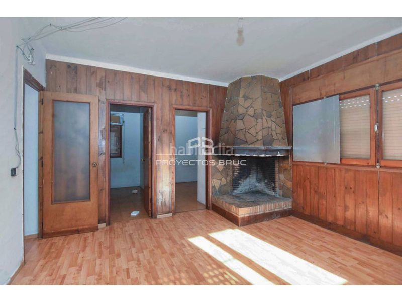 Foto f1acb143-d0ed-4a02-9332-44758d4f6c2a. Xalet a Vacarisses