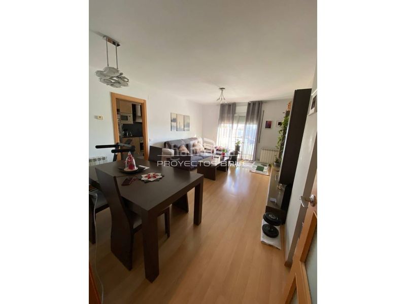 Foto 2f33c675-3d42-4082-857c-59eb34b7631a. Pis amb calefacció aparcament a Abrera