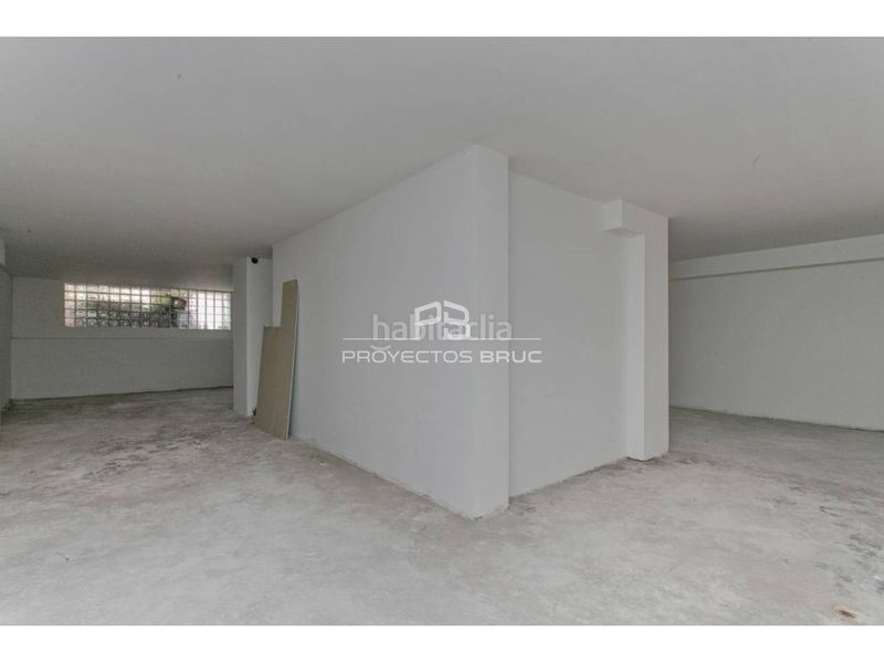 Foto 0cb22ad1-8eb5-4b42-8ac2-4e4871cf163f. Local comercial a Creu Alta Sabadell