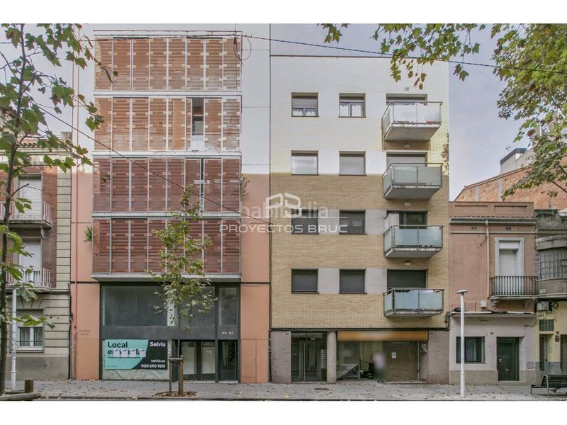 Foto 6f8e9e4b-c6c0-4c67-94ea-52a78c3bb7f3. Local comercial a Creu Alta Sabadell
