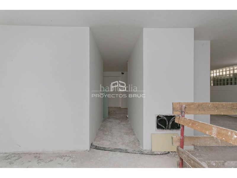 Foto 9fb3491c-19a3-4667-aaf2-d5216ba2aae3. Local comercial a Creu Alta Sabadell