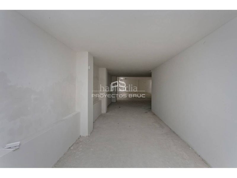 Foto d93d0d16-0f94-400b-926b-99682f31c3e0. Local comercial a Creu Alta Sabadell