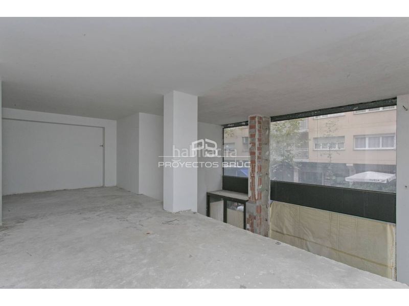 Foto e019d529-e1cb-4e63-9289-55349b74cefa. Local comercial a Creu Alta Sabadell