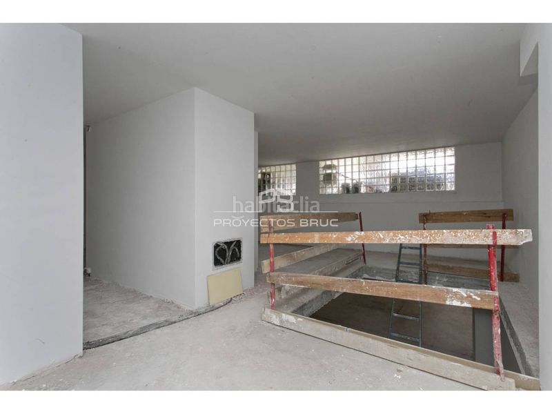 Foto e07b457e-b854-40d0-9fe5-96cfac2e0f14. Local comercial a Creu Alta Sabadell
