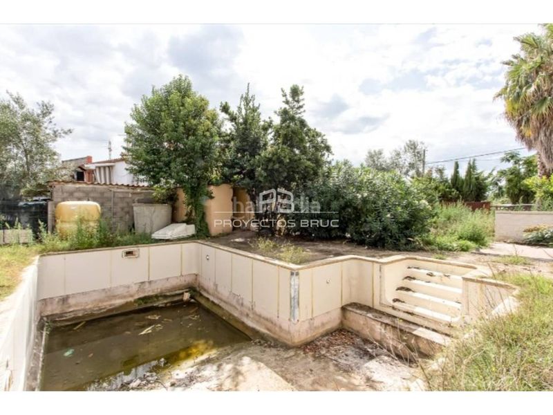 Foto d7939fa0-550b-44c3-864a-ba72055b78e7. Casa  en venta ocupada consulte condiciones en Masquefa