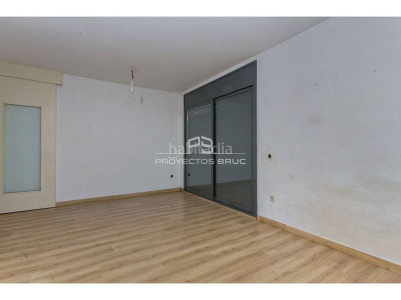 Foto cf62fdcc-3c93-4843-b8b2-4b2e8db04b1d. Dúplex a Congost-Santa Caterina Manresa