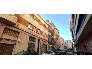 Pis  Calle ceravalls. Piso en venta en hospitalet de llobregat el