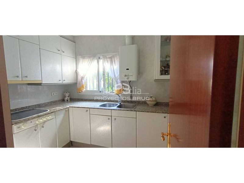 Foto 3a3ea96b-ee63-4516-8c0f-5ff95e87d2ae. Casa amb calefacció a Bruc (El)