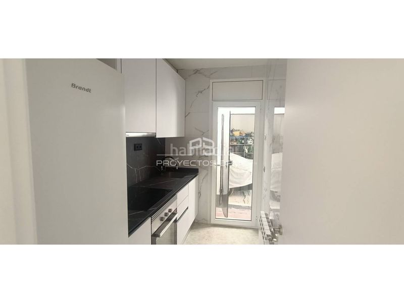 Foto b5854545-642d-4459-b1ff-7d850aa95372. Casa amb calefacció aparcament a Bruc (El)