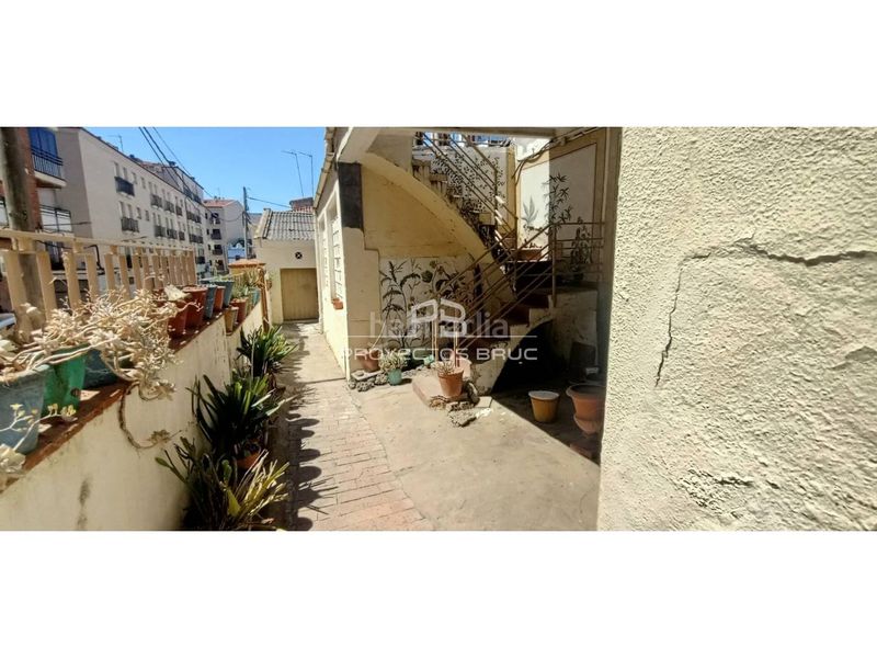 Foto e9b09972-7e92-47ac-bf5b-5da2fc06a428. Casa a Nucli Urbà Esparreguera