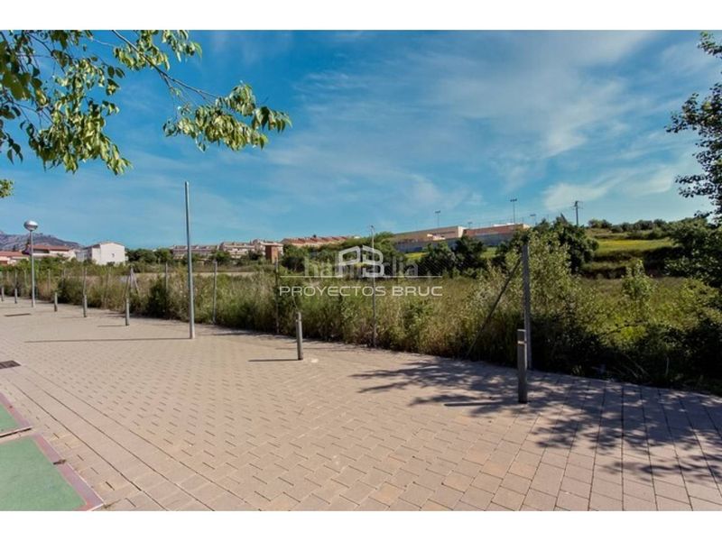 Foto ff1621e7-2d4d-4e1b-9d7b-0429e4e1a12e. Finca rústica a Nucli Urbà Esparreguera