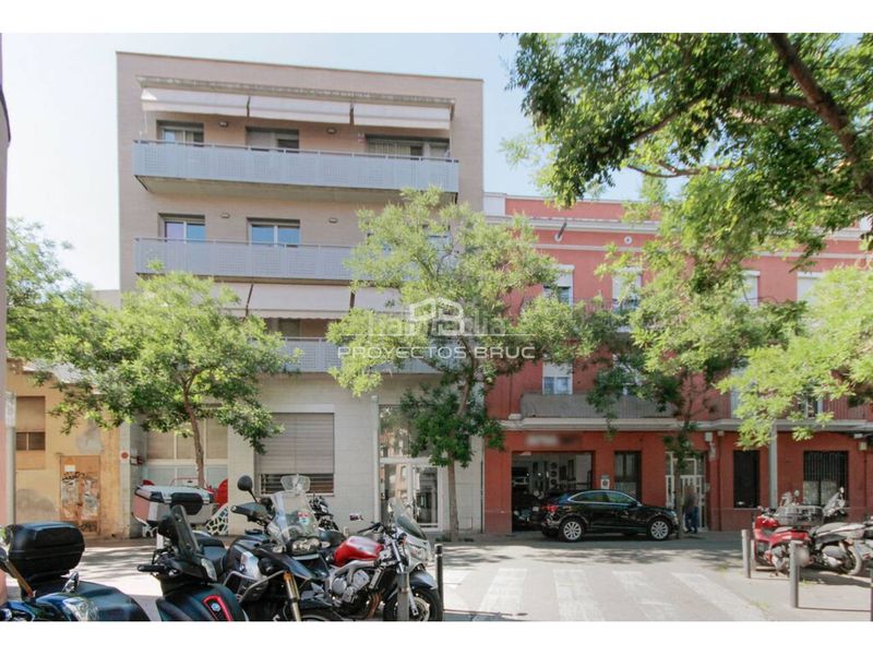 Foto c1fb1d32-9ae8-4880-b37a-a139e2677349. Dúplex a Vilapicina - Torre Llobeta Barcelona