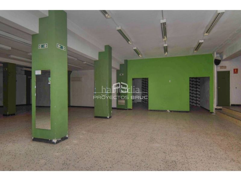 Foto 767c1369-bf53-4b63-ac21-3135d4caadb6. Local comercial a Sant Antoni Barcelona