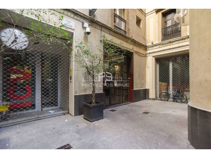 Foto 92a19c09-7a4a-4a19-9896-8cc3cb954f6d. Pis a Gòtic Barcelona