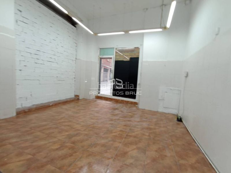 Foto 2e06ec1f-ed92-42c6-8104-7ddcd7cfd898. Local comercial a Raval Barcelona