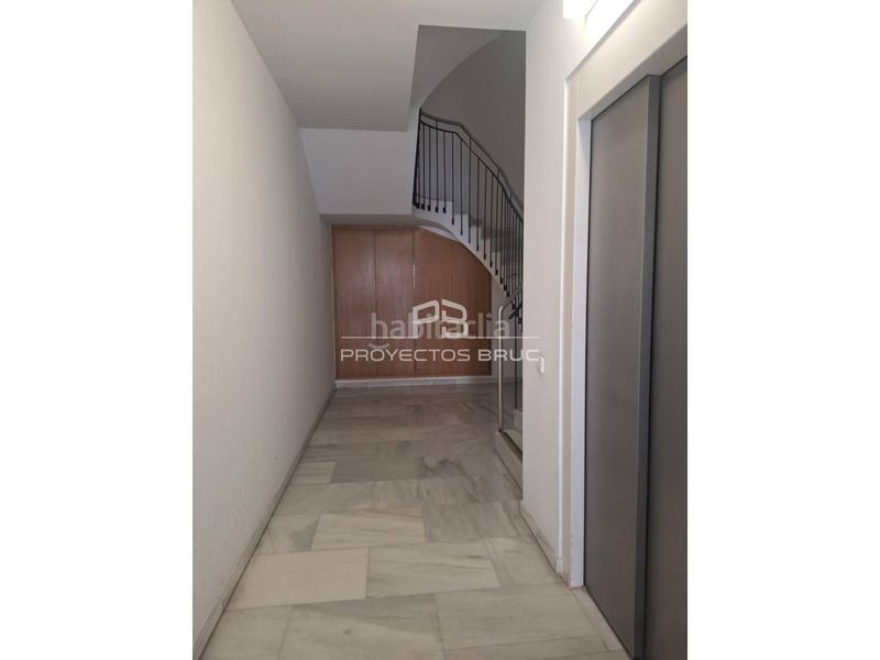Foto 6a3b89c9-38a6-4846-a778-3dc31e2cb573. Local comercial a Centre Igualada