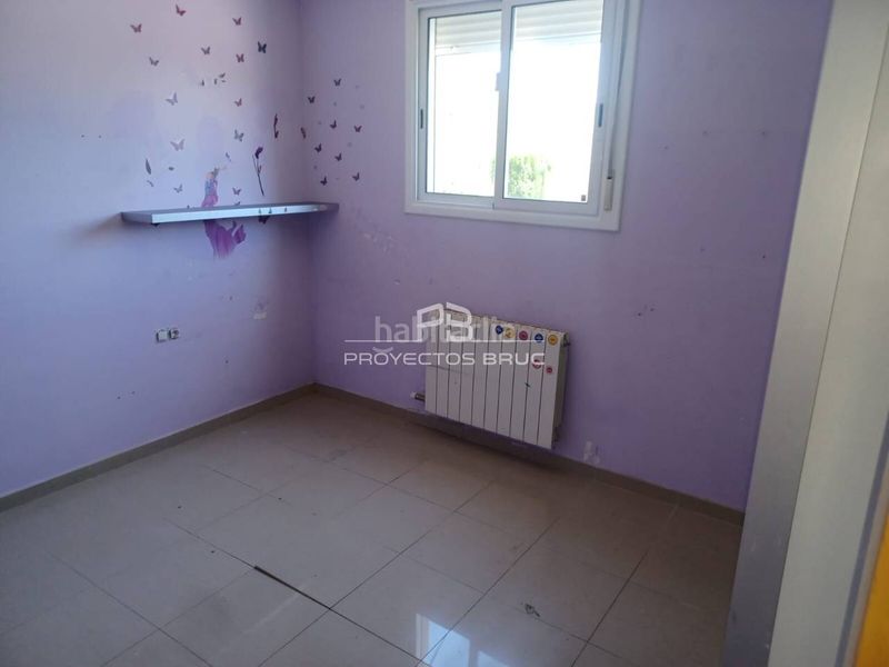 Foto f2000bad-db9d-417b-96a5-c3b2ec605290. Pis a Nucli Urbà Esparreguera