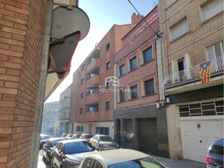Pis a Plaça Catalunya. Manresa  en período transparencia piso de 2 habitaciones a refor