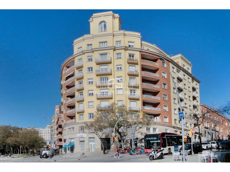 Foto 502ffb99-2117-400a-9e90-6b767213b87f. Local comercial a Guinardó Barcelona