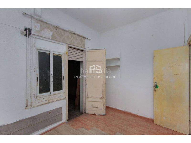 Foto a4a45475-25bc-4bb7-a0ef-25b596e153f3. Local comercial a Guinardó Barcelona