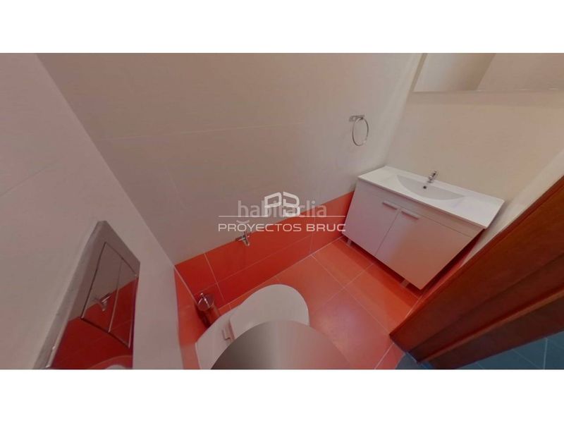 Foto a9ce7be7-a4ed-42c0-96f7-bdceb4c70e15. Pis a El Camp de l´Arpa del Clot Barcelona