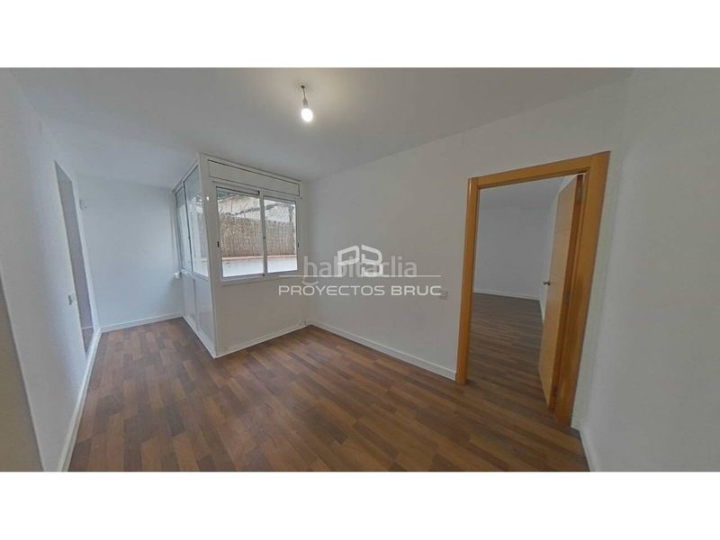 Foto 102f61e1-f708-4cb3-bd33-6ccb024a01f1. Pis a Carmel Barcelona