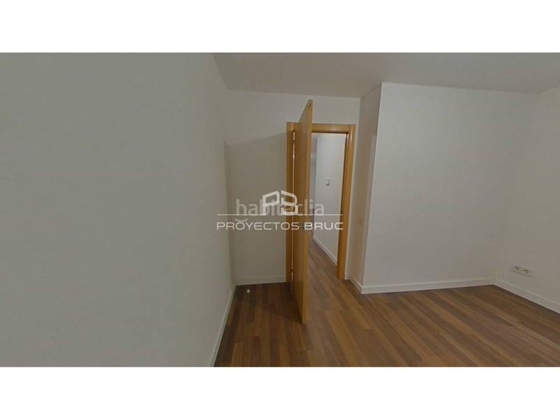Foto 268da807-53d3-4d23-b0a7-5d68deba70ac. Pis a Carmel Barcelona
