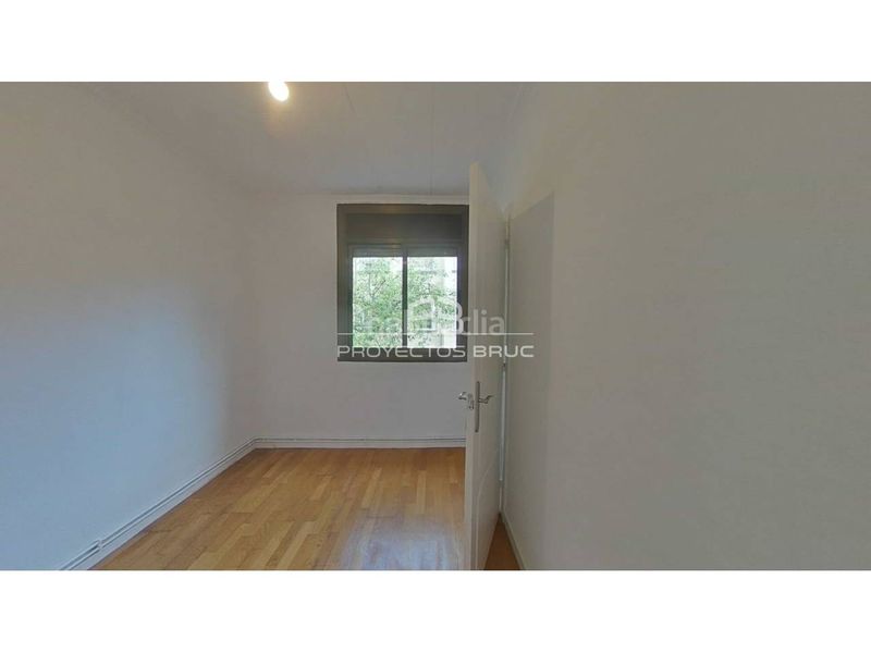 Foto 0ebbba7f-60bf-424a-a85a-975168f91ecc. Pis a Sants Barcelona