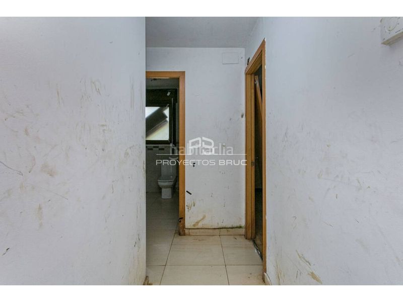 Foto 3a239390-55fb-4fc1-addf-09d08fcbef01. Xalet amb aparcament piscina a Castellgalí
