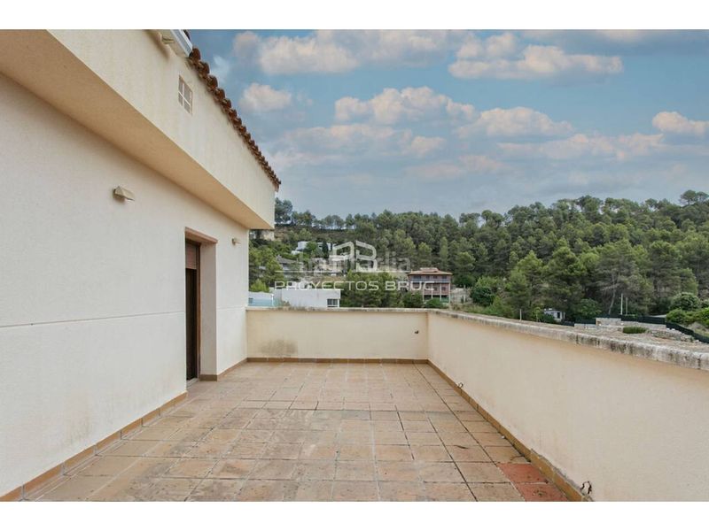 Foto c60bde10-142a-495e-b985-977b429c7622. Xalet amb aparcament piscina a Castellgalí